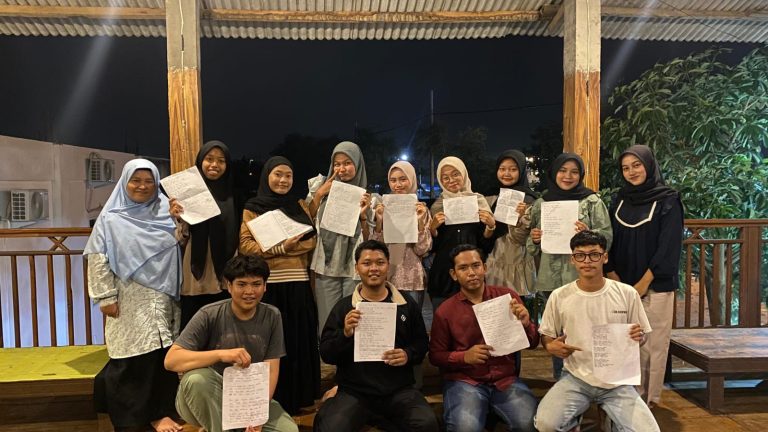 NGOPSI Vol. 1: Ruang Kreatif Mahasiswa PK IMM Abu Hanifah UMLA dalam Menulis Puisi