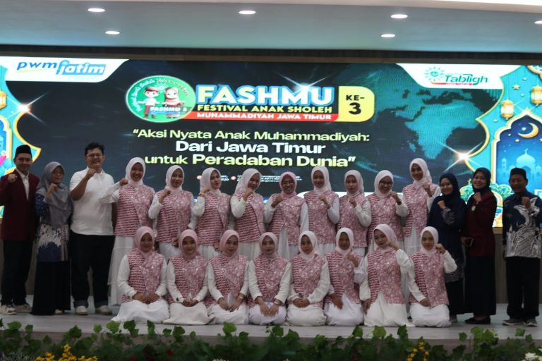 Paduan Suara Universitas Muhammadiyah Lamongan Semarakkan Pembukaan Festival Anak Saleh Muhammadiyah III