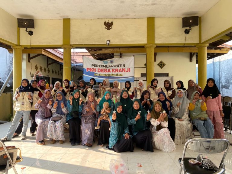 Mahasiswa KKN UMLA Berikan Edukasi Pemanfaatan Bunga Telang sebagai Tanaman Obat Keluarga kepada Ibu PKK Desa Kranji